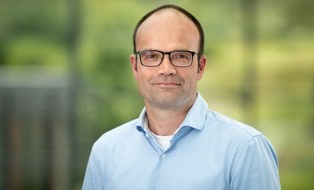 Lars Bernard Lars Bernard